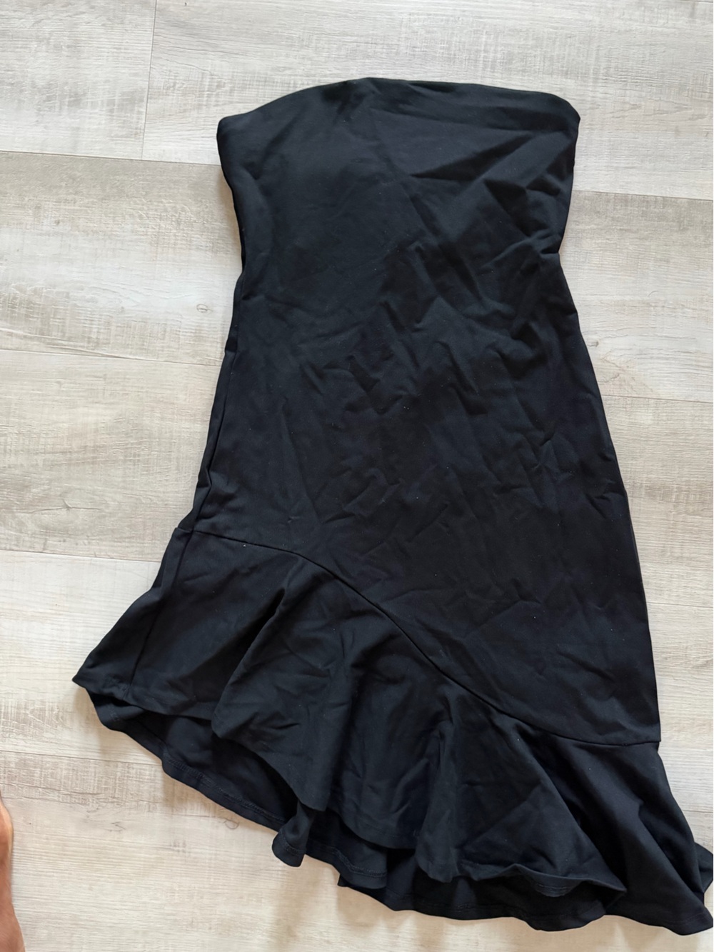 Susana Monaco Black Strapless Ruffle-Hem Pencil Dress